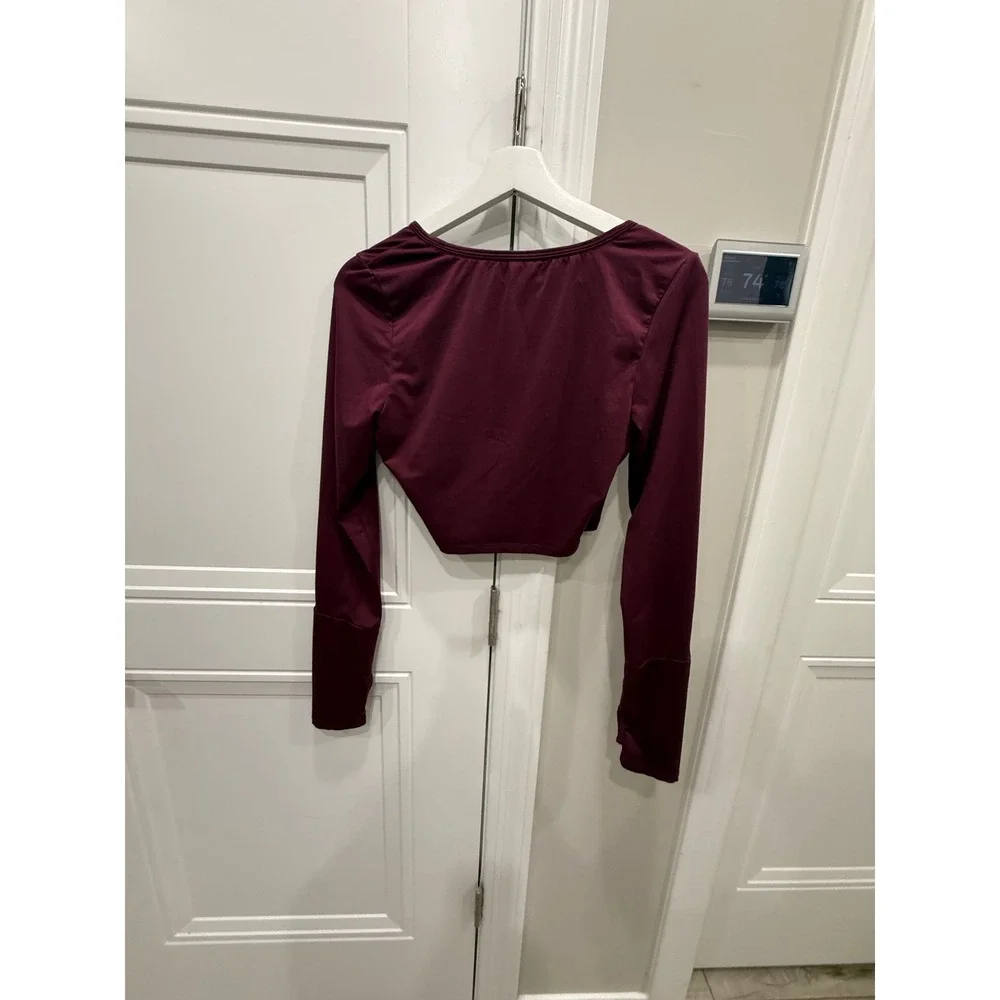 Gymshark Burgundy Long Sleeve  Crop Top Thumbholes Athletic‎ Athleisure Womens - Picture 9 of 10